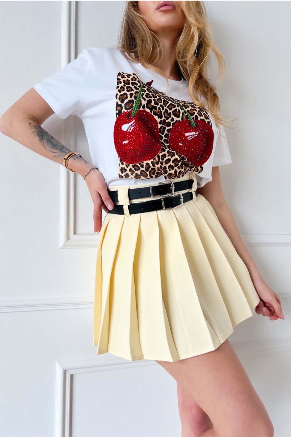 Flores φούστα-σόρτς με πιέτες και ζωνάκια κίτρινο - Image 2