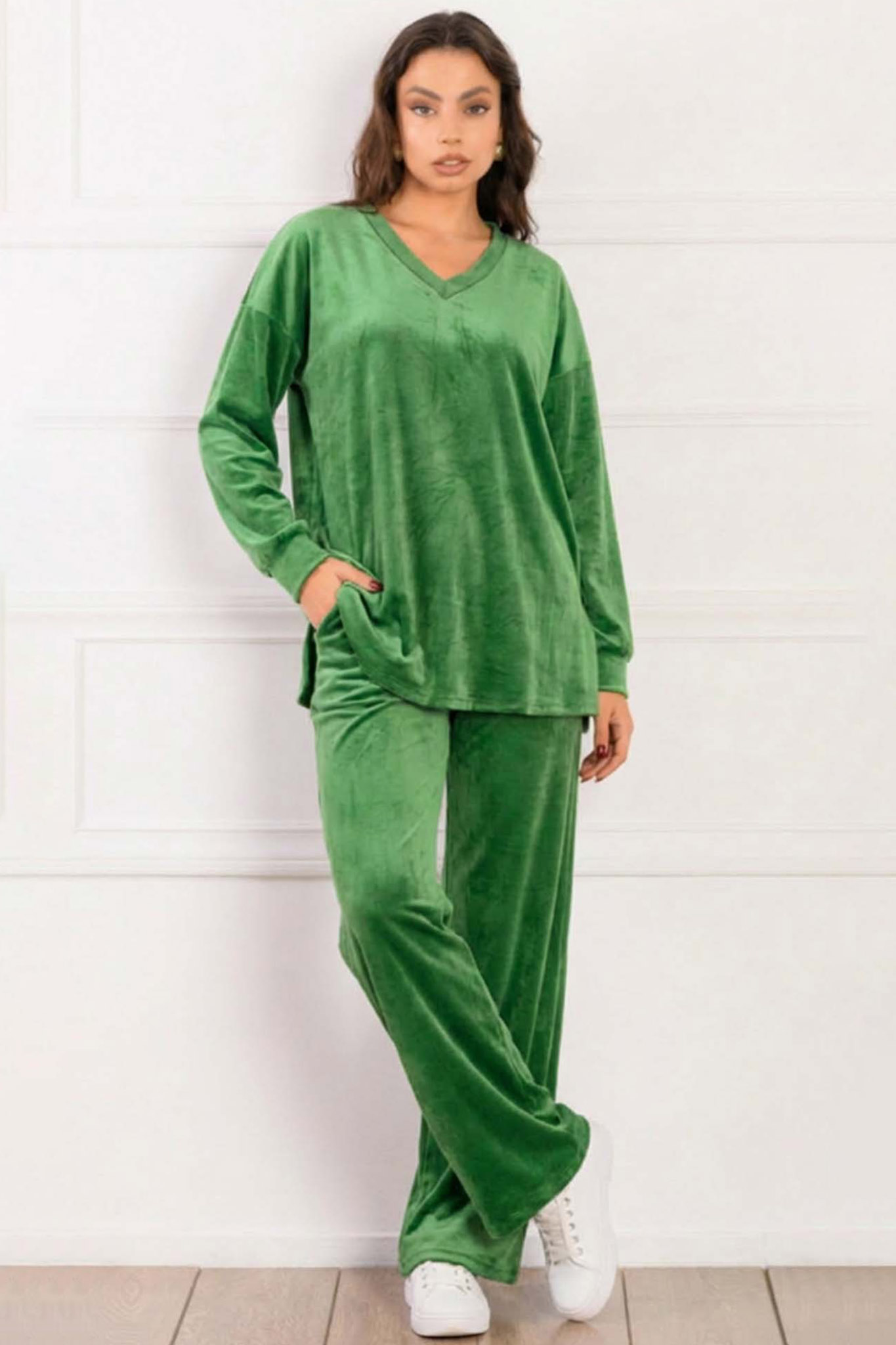 Novelis βελούδινο σετ μπλούζα-παντελόνι πράσινο Novelis βελούδινο σετ μπλούζα-παντελόνι πράσινο - Image 1