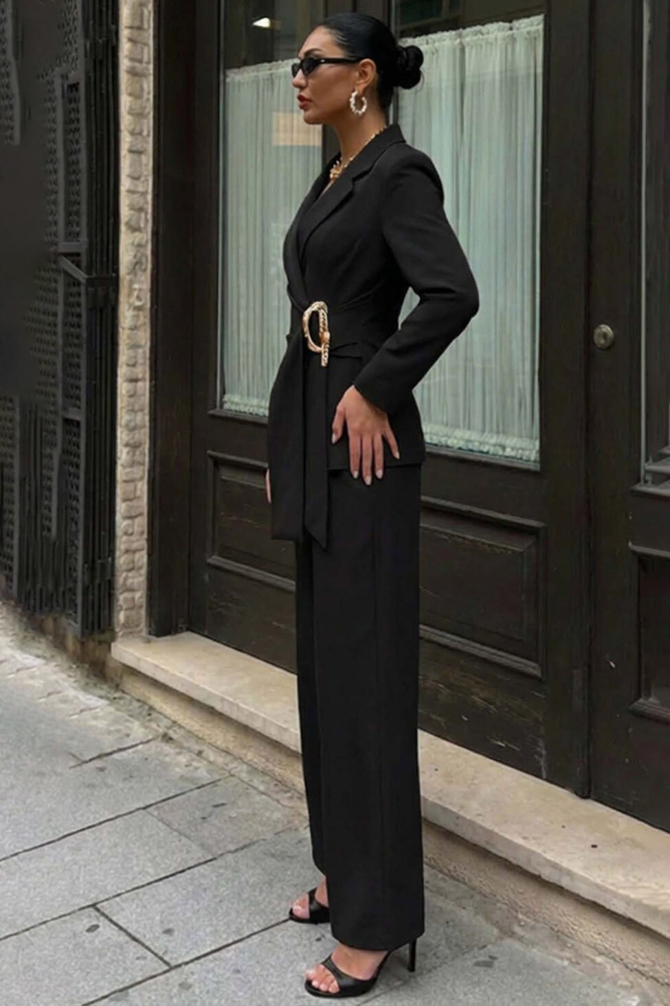 Agnese σετ σακάκι με αγκράφα και παντελόνι μαύρο - Image 2
