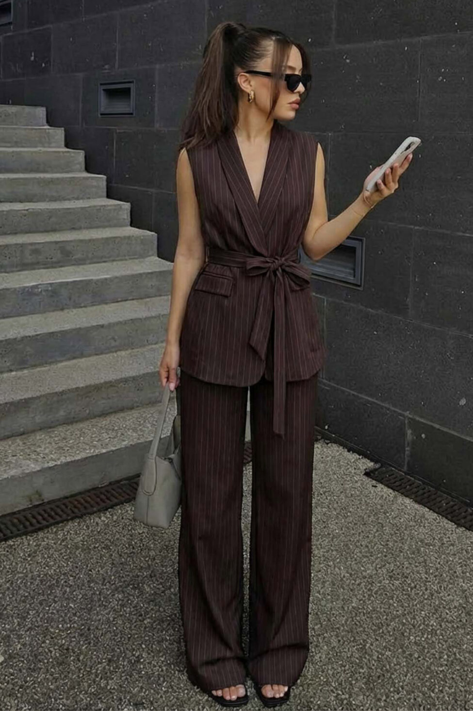 Alexus στ γιλέκο παντελόνι ριγέ καφέ - Image 2