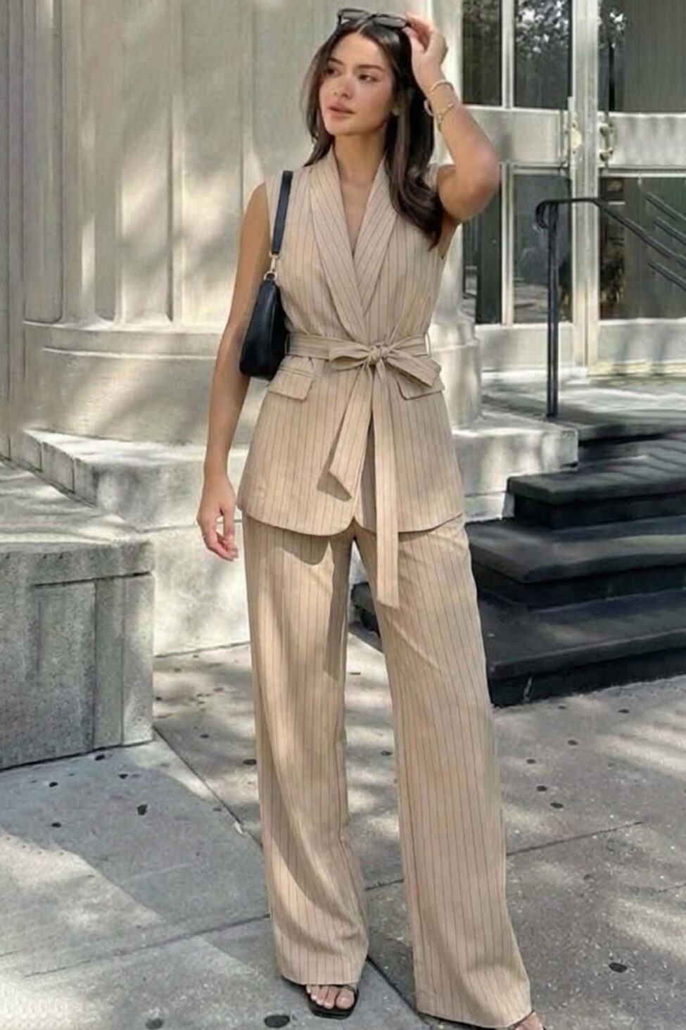 Alexus στ γιλέκο παντελόνι ριγέ μπεζ - Image 2