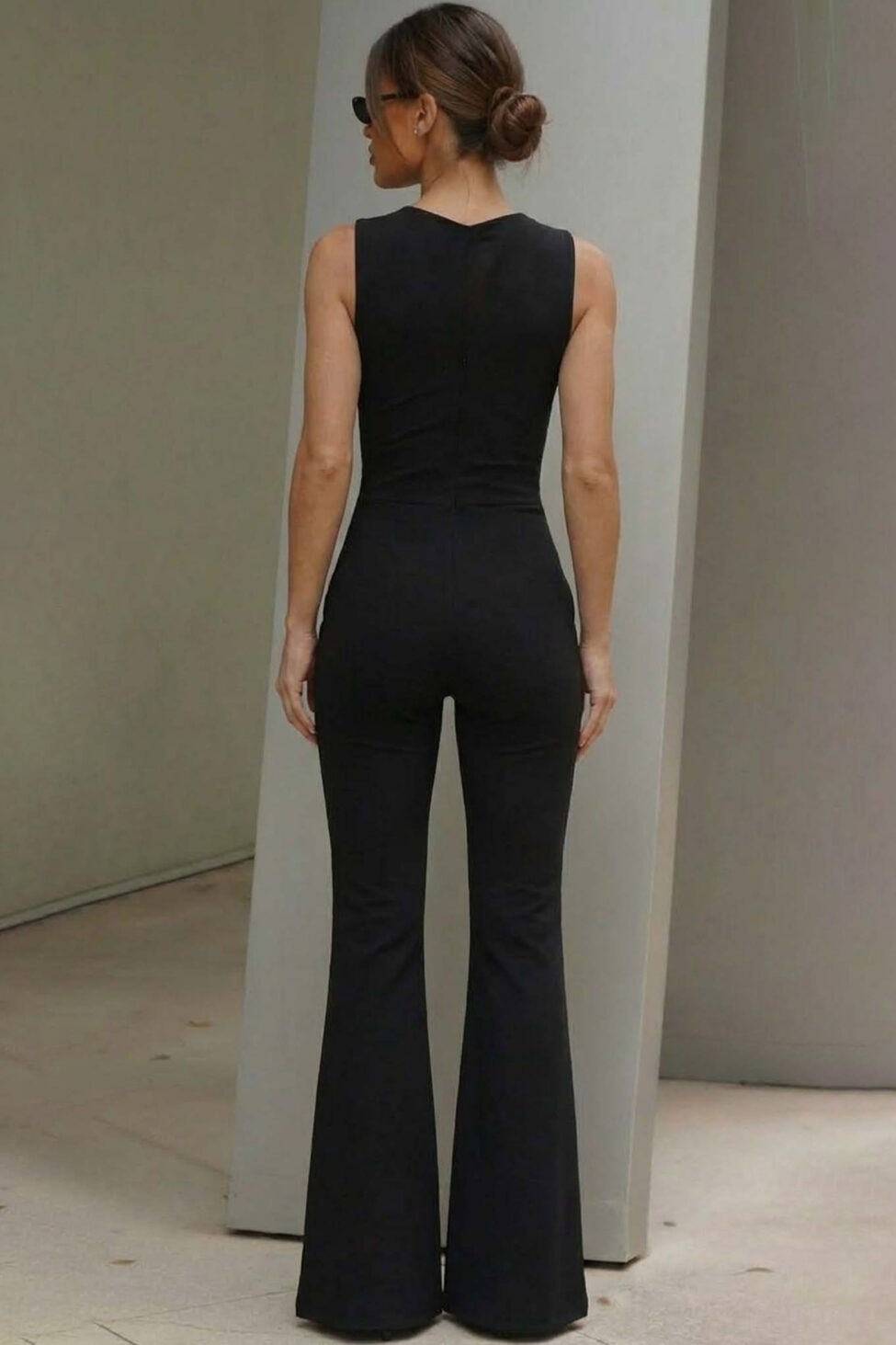 Charis ολόσωμη φόρμα με κοψίματα μαύρο - Image 2