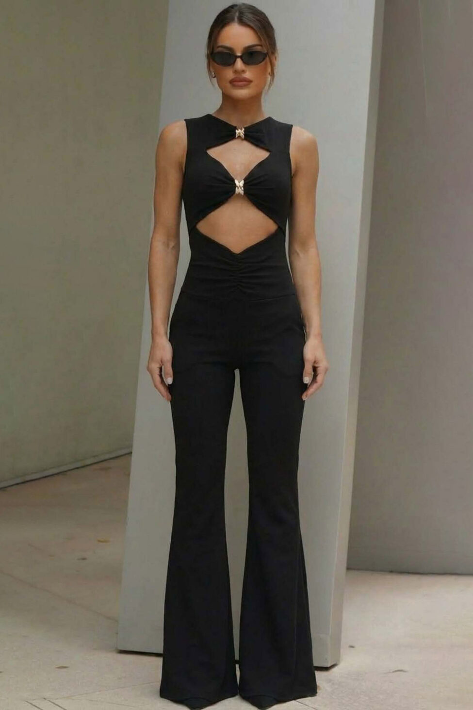 Charis ολόσωμη φόρμα με κοψίματα μαύρο - Image 3