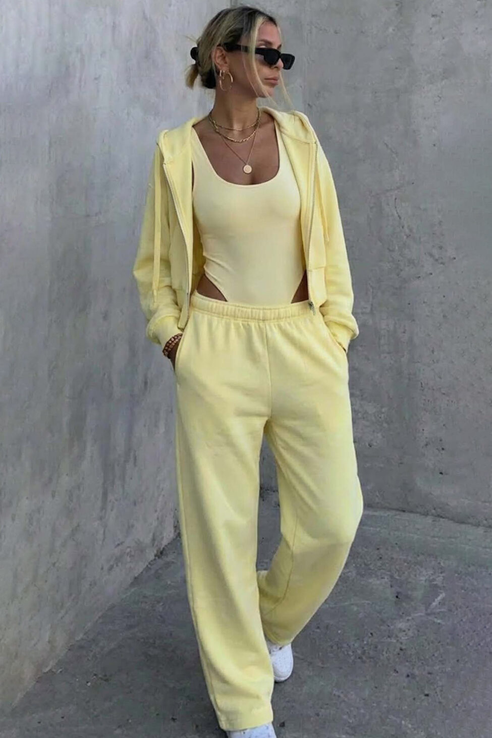 Dismiss σετ φόρμας ζακέτα παντελόνι και κορμάκι κίτρινο - Image 2
