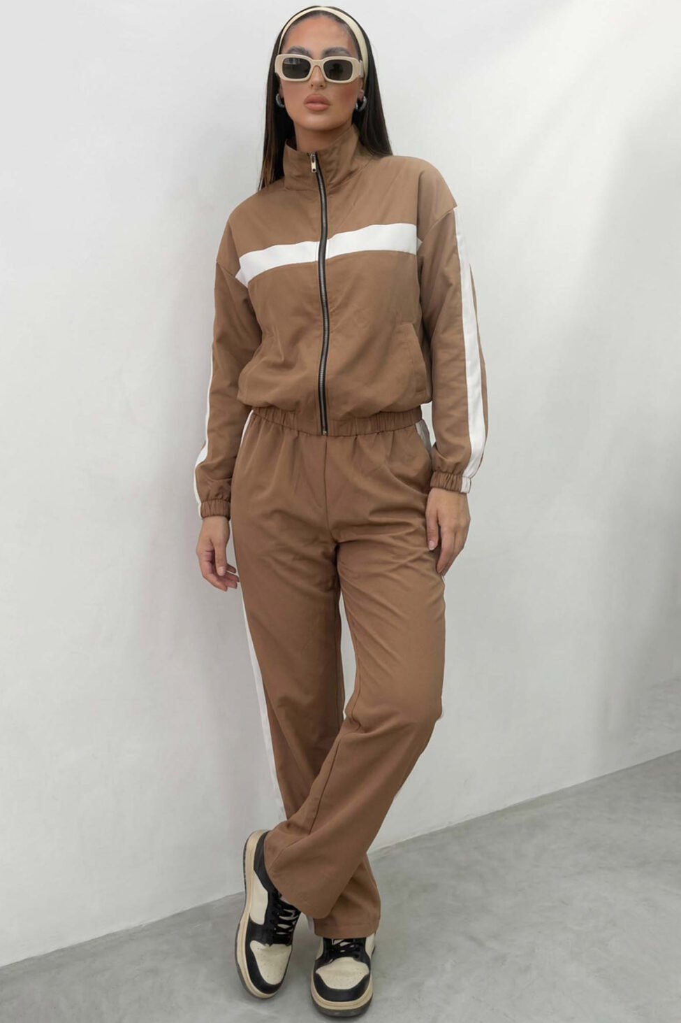 Enviro σετ ζακέτα παντελόνι με ρίγες καφέ - Image 2