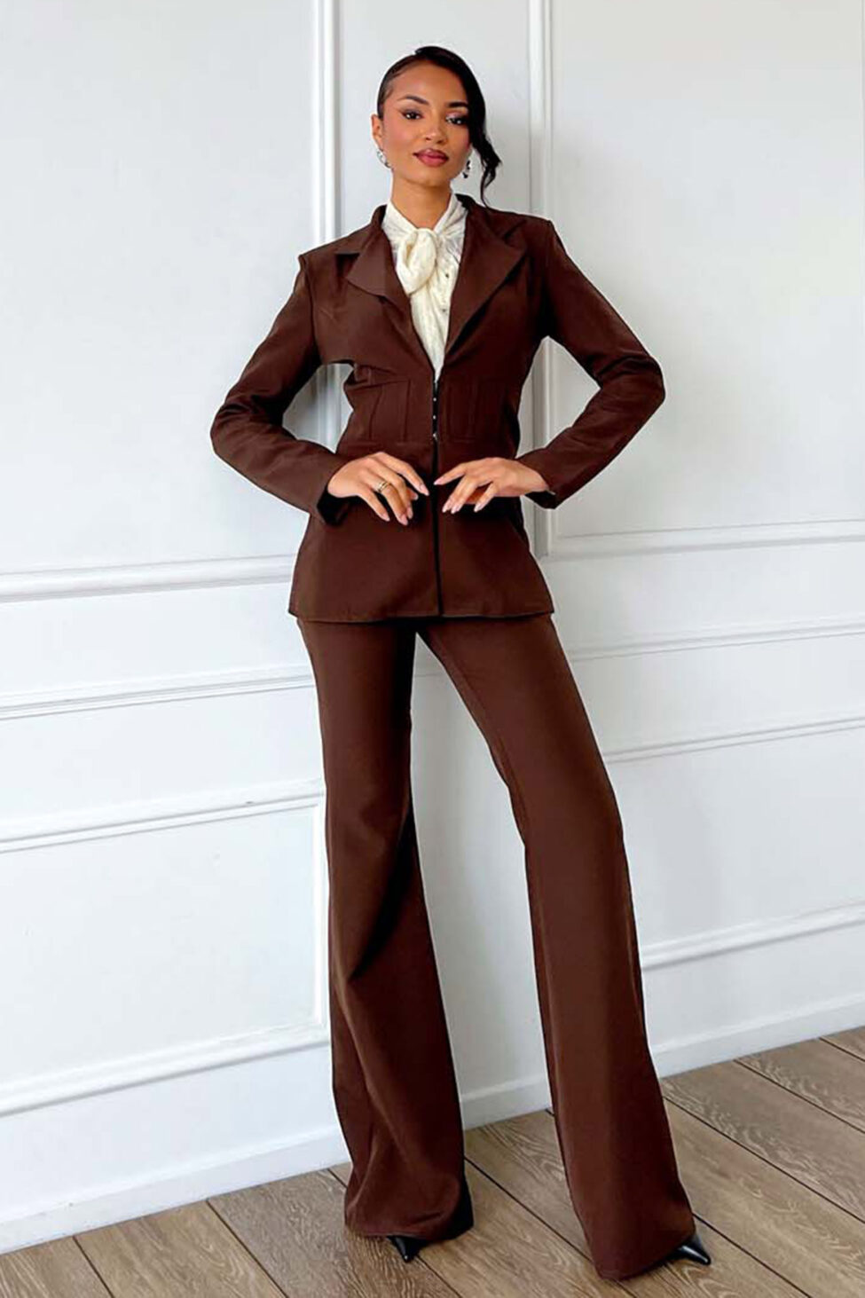 Ethra σετ σακάκι με παντελόνι καφέ - Image 4