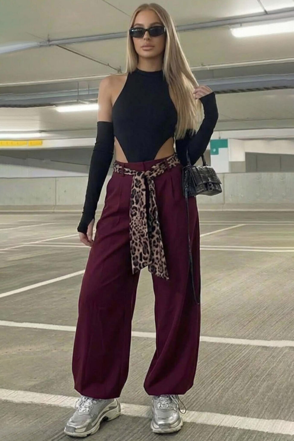 Hooda cargo παντελόνι μπορντό - Image 2