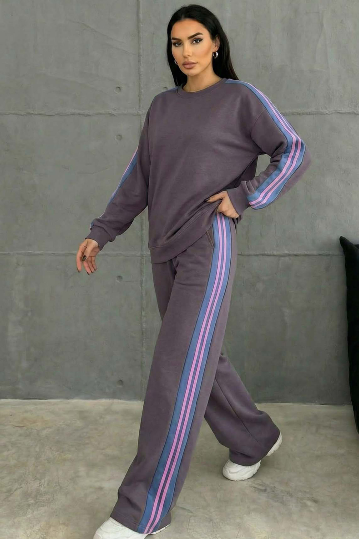 Offensive σετ φόρμας φούτερ και φαρδύ παντελόνι με ρίγες γκρι Offensive σετ φόρμας φούτερ και φαρδύ παντελόνι με ρίγες γκρι - Image 1