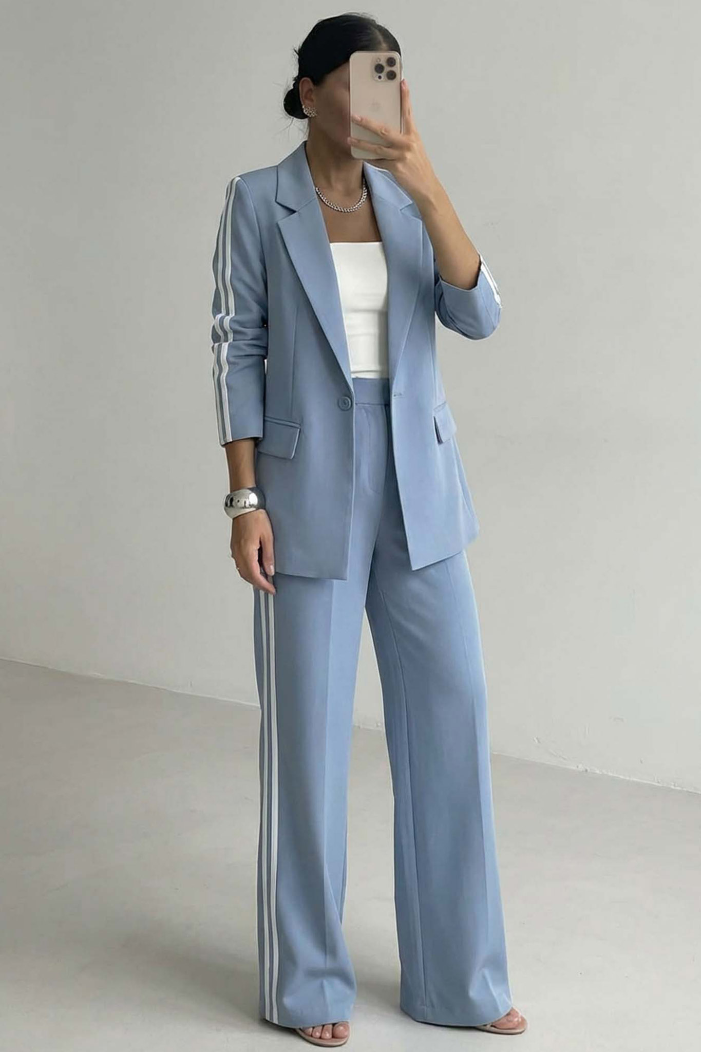 Patricia σετ σακάκι παντελόνι με ρίγες στο πλάι μπλε ραφ Patricia σετ σακάκι παντελόνι με ρίγες στο πλάι μπλε ραφ - Image 1