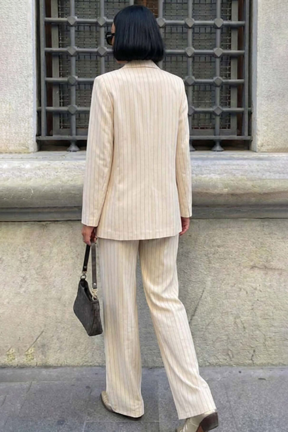 Patsy σετ σακάκι παντελόνι με ρίγες μπεζ - Image 3