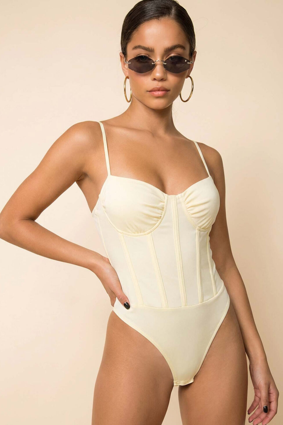 Preguta κορμάκι με τιράντες εκρού - Image 2