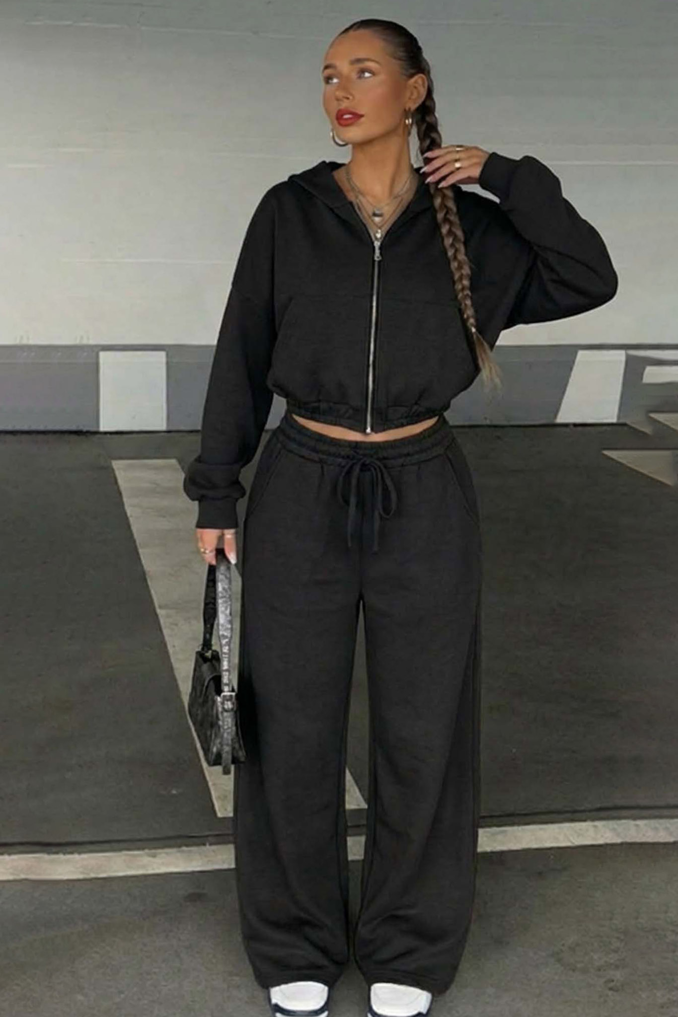 Symptom σετ φόρμα φούτερ ζακέτα με παντελόνι μαύρο Symptom σετ φόρμα φούτερ ζακέτα με παντελόνι μαύρο - Image 1