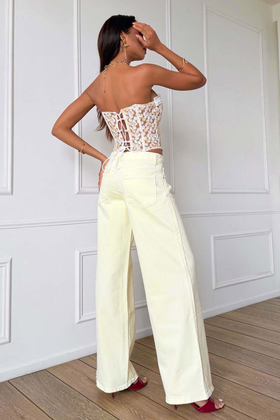 Alena στράπλες φλοράλ κόρσες με δαντέλα και κέντημα κίτρινο - Image 2