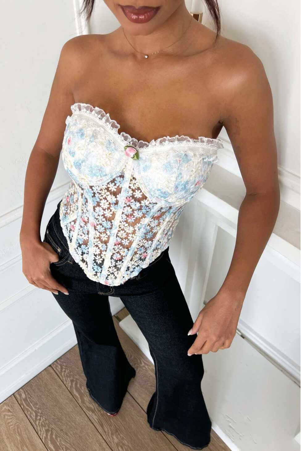 Alena στράπλες φλοράλ κόρσες με δαντέλα και κέντημα σιελ - Image 2
