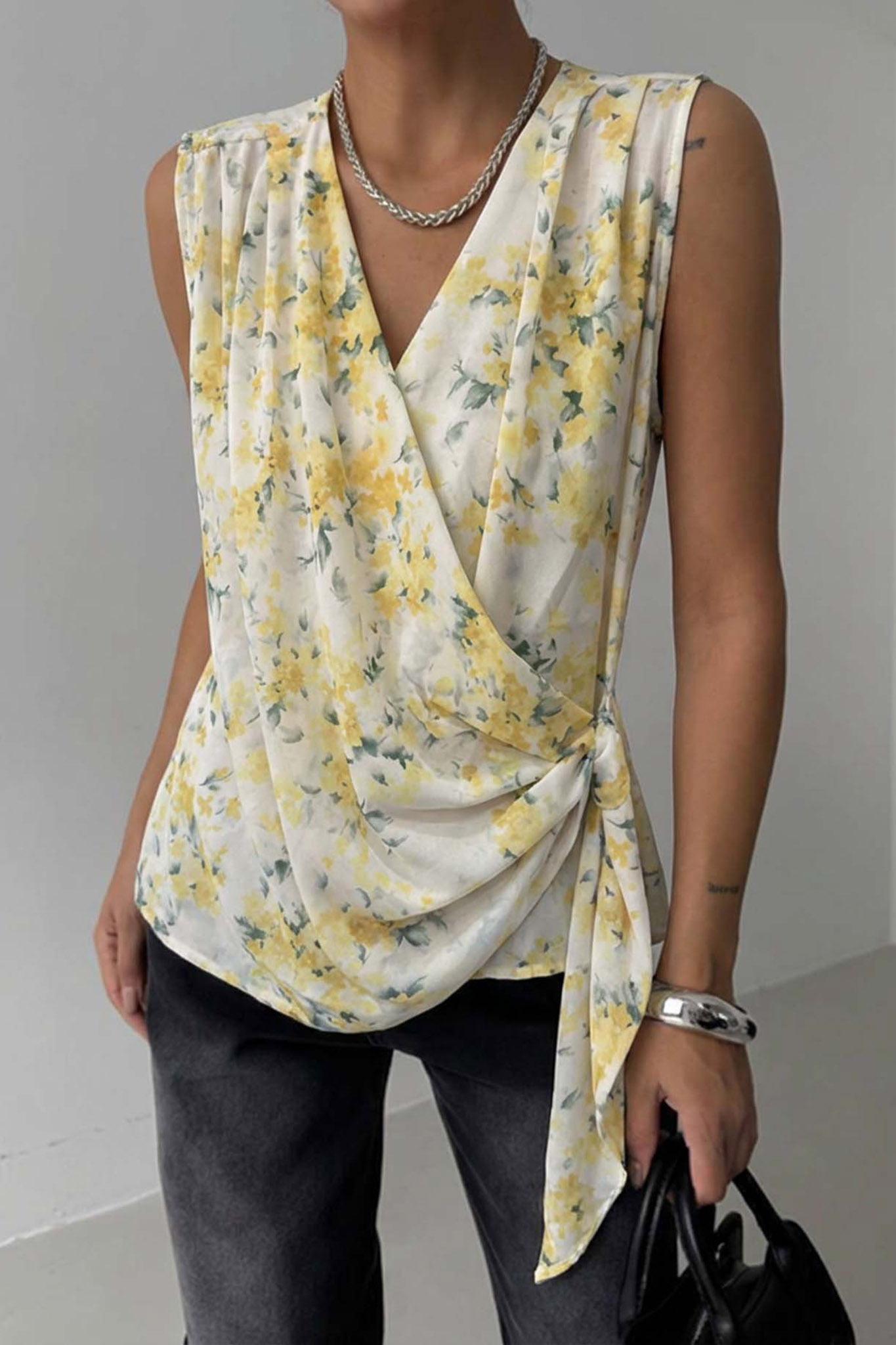 Avalon τοπ φλοράλ κίτρινο Avalon τοπ φλοράλ κίτρινο - Image 1