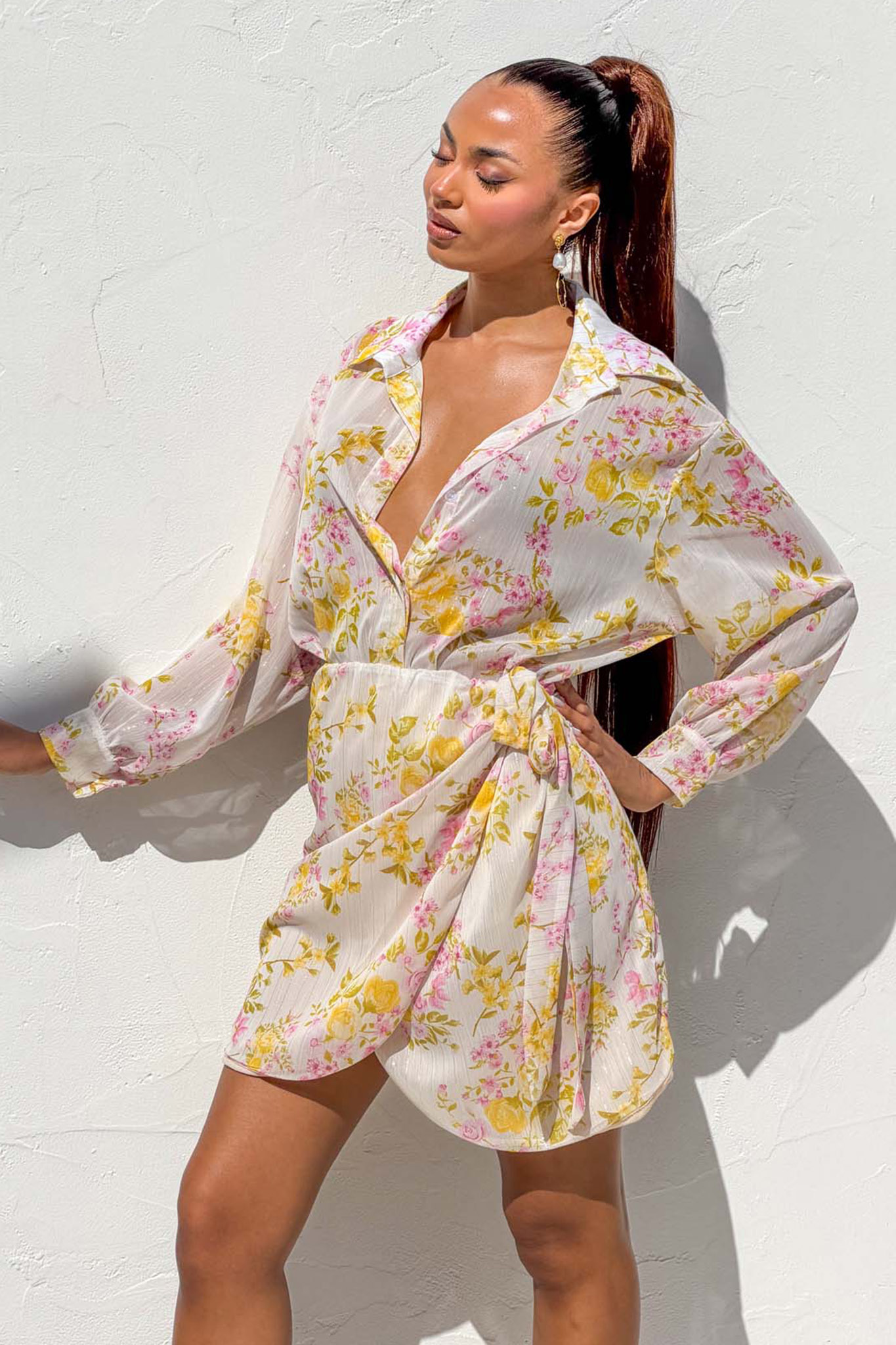 Azalea σετ πουκάμισο-κρουάζε μίνι φούστα floral κίτρινο Azalea σετ πουκάμισο-κρουάζε μίνι φούστα floral κίτρινο - Image 1