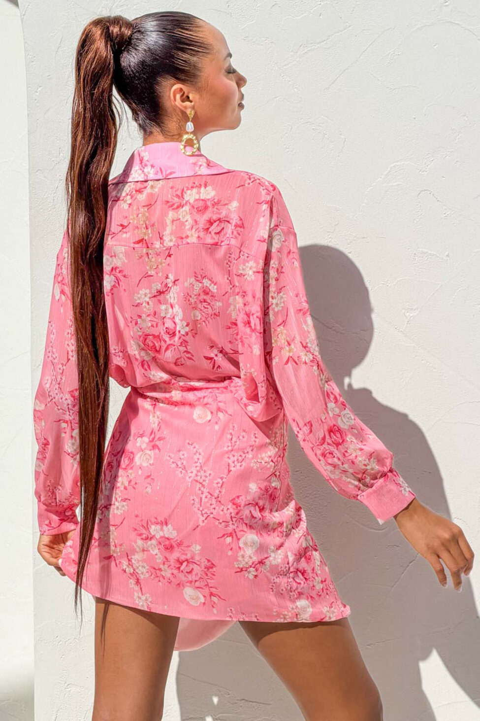 Azalea σετ πουκάμισο-κρουάζε μίνι φούστα floral ροζ - Image 4