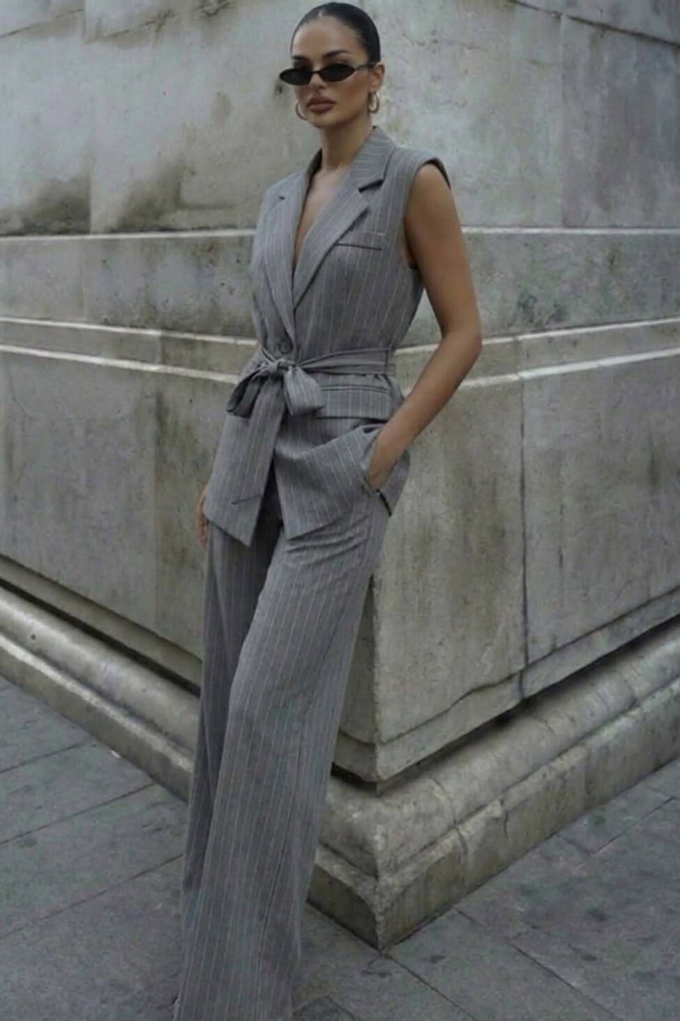 Bimbo σετ γιλέκο παντελόνι ριγέ με ζωνάκι γκρι - Image 2