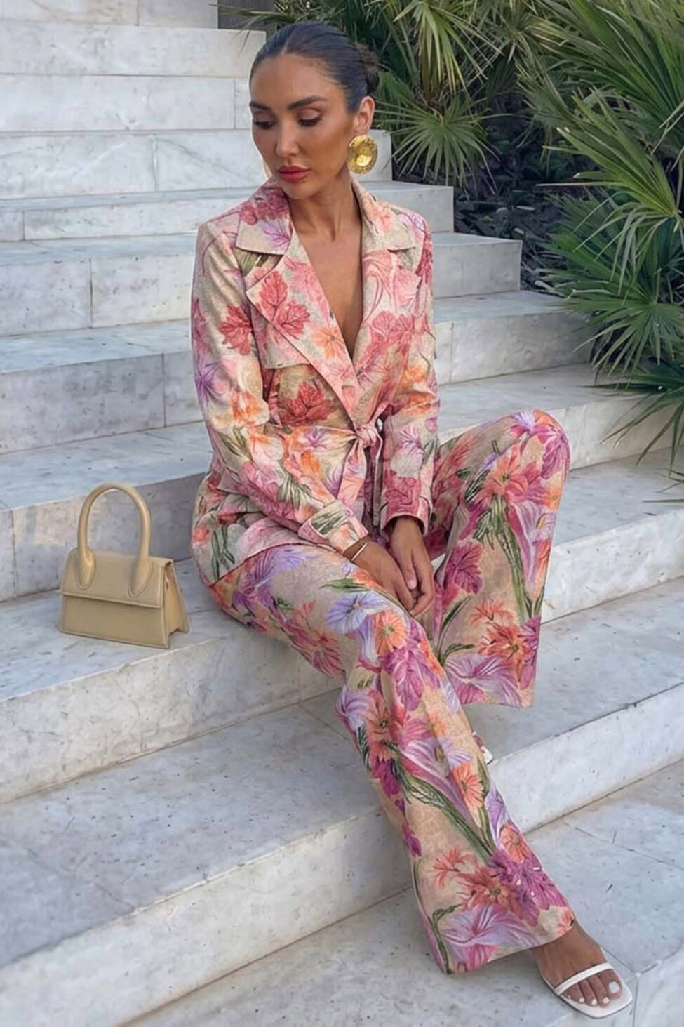 Emmaline σετ σακάκι παντελόνι φλοράλ ροζ - Image 2