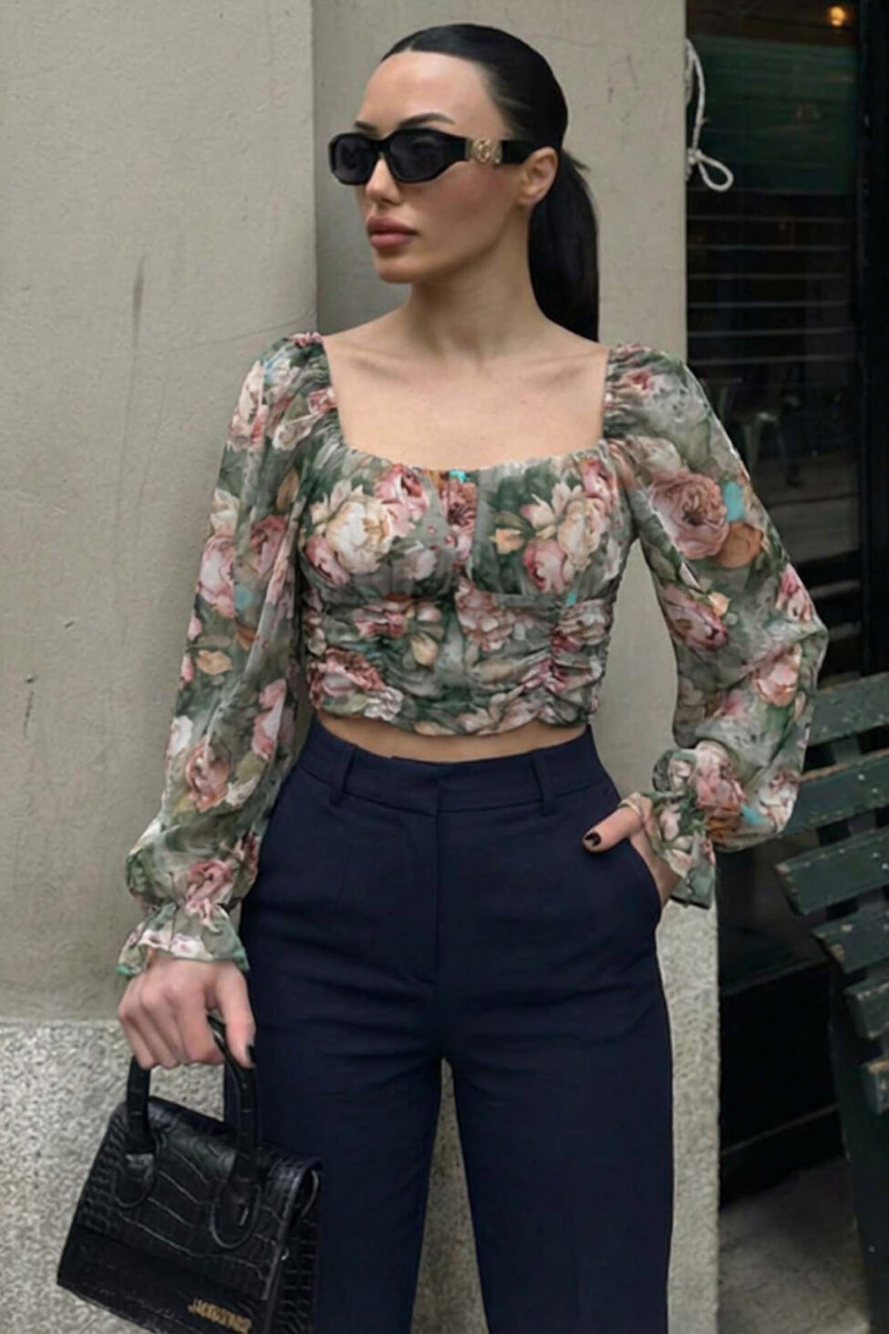 Idalia φλοράλ μπλούζα με σούρες χακί - Image 2