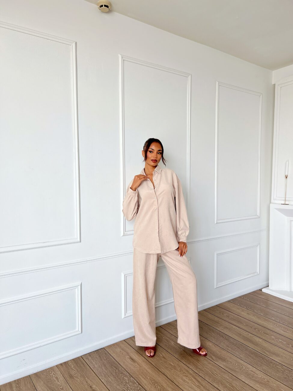 Ismera σετ πουκάμισο παντελόνι μπεζ - Image 3