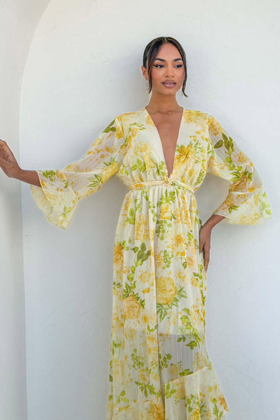 Jacklin φλοράλ φόρεμα κρουαζέ με βολάν και μανίκια καμπάνα κίτρινο - Image 4