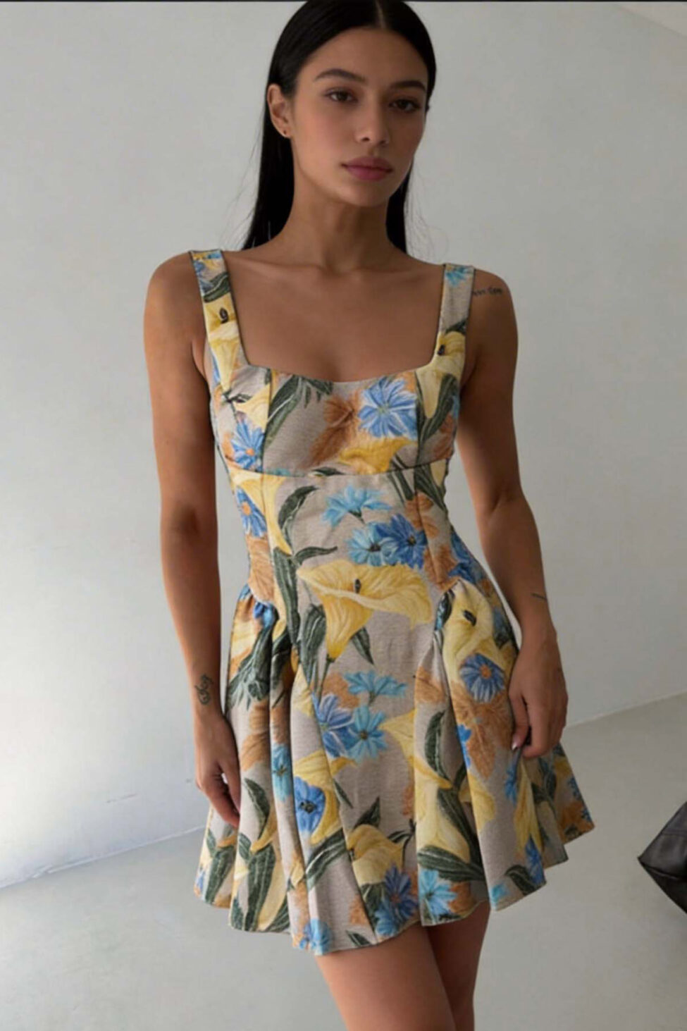 Jelda μίνι φόρεμα φλοράλ κίτρινο - Image 2