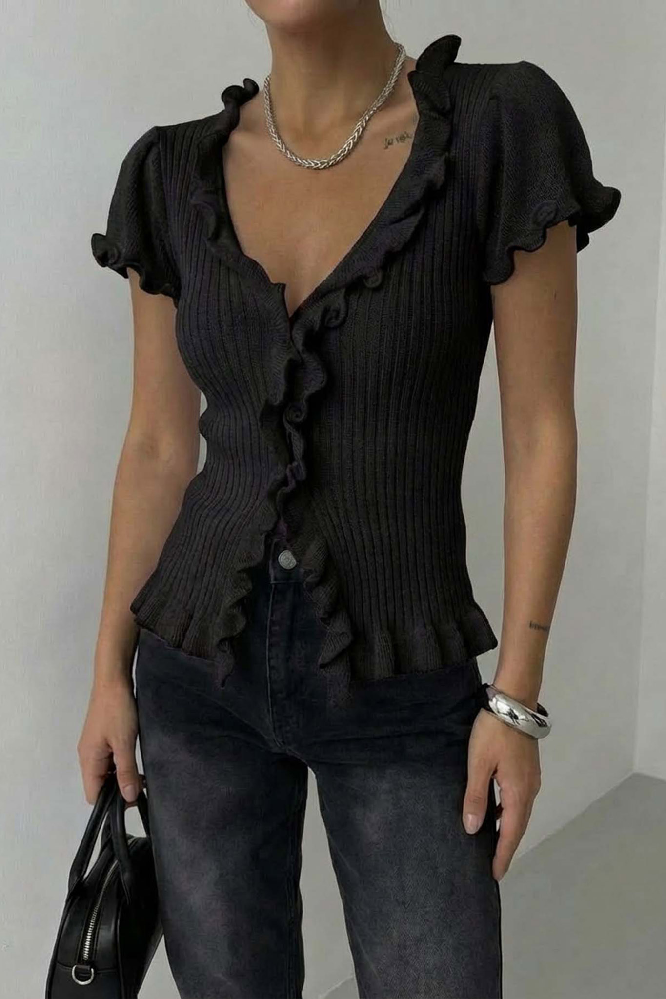 Manisa ζακέτα με βολάν μαύρο Manisa ζακέτα με βολάν μαύρο - Image 1