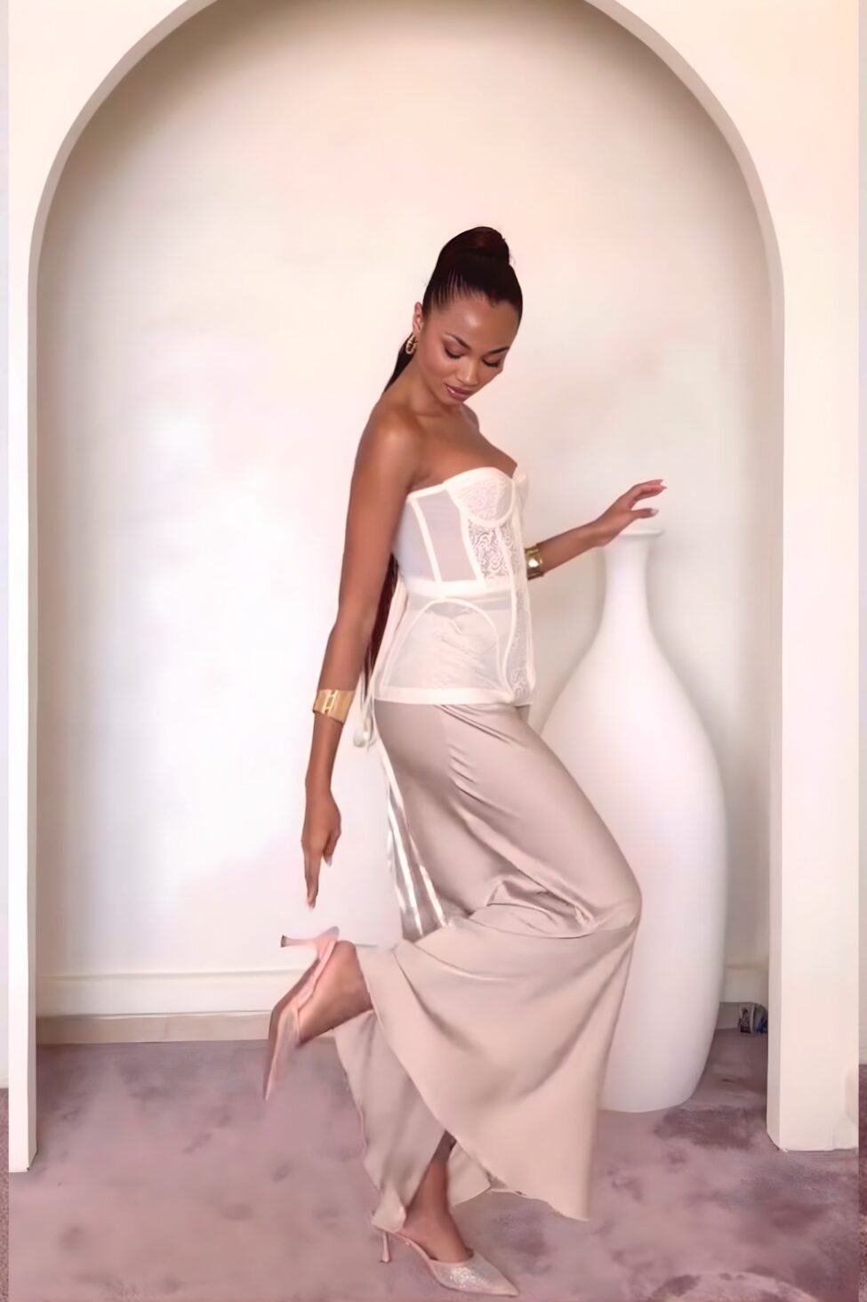 New York σετ φούστα κορσές μπεζ - Image 5