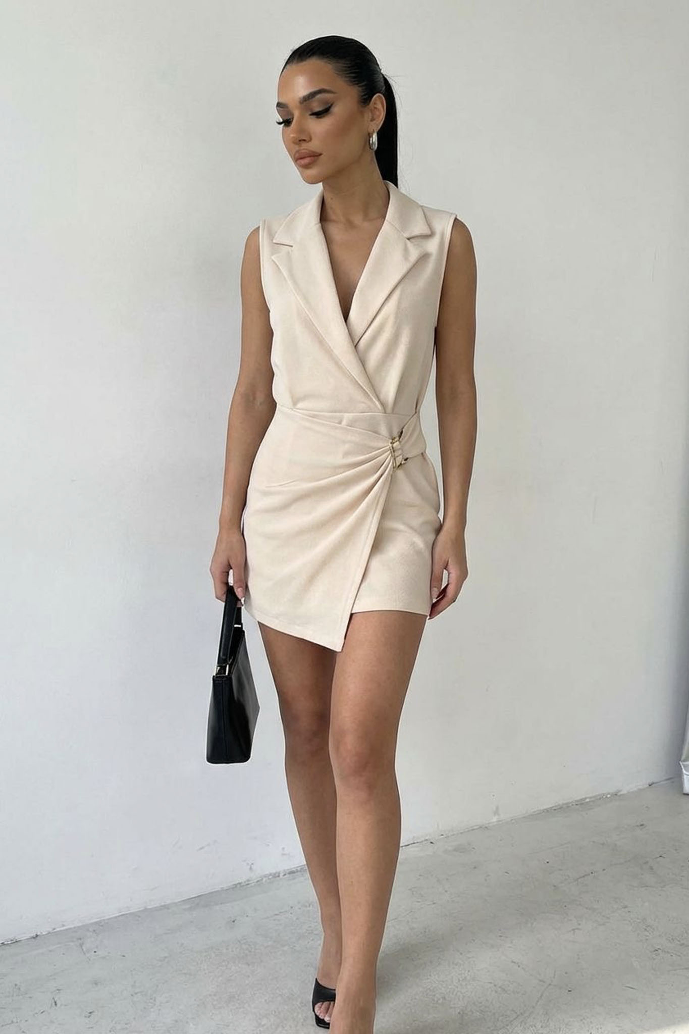 Ode μίνι αμάνικο φόρεμα εκρού Ode μίνι αμάνικο φόρεμα εκρού - Image 1