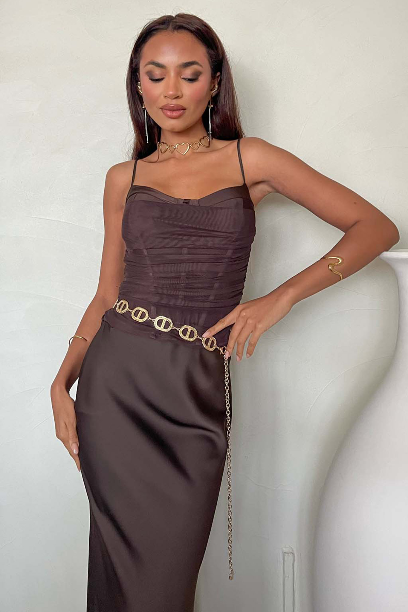 Aitana ντραπέ τοπ με τούλι και λεπτές τιράντες καφέ Aitana ντραπέ τοπ με τούλι και λεπτές τιράντες καφέ - Image 1