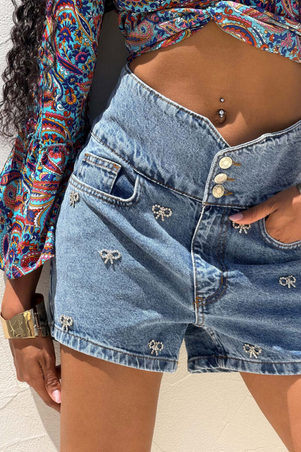 Bowden σορτς με διακοσμητικά φιογκάκια μπλε - Image 4