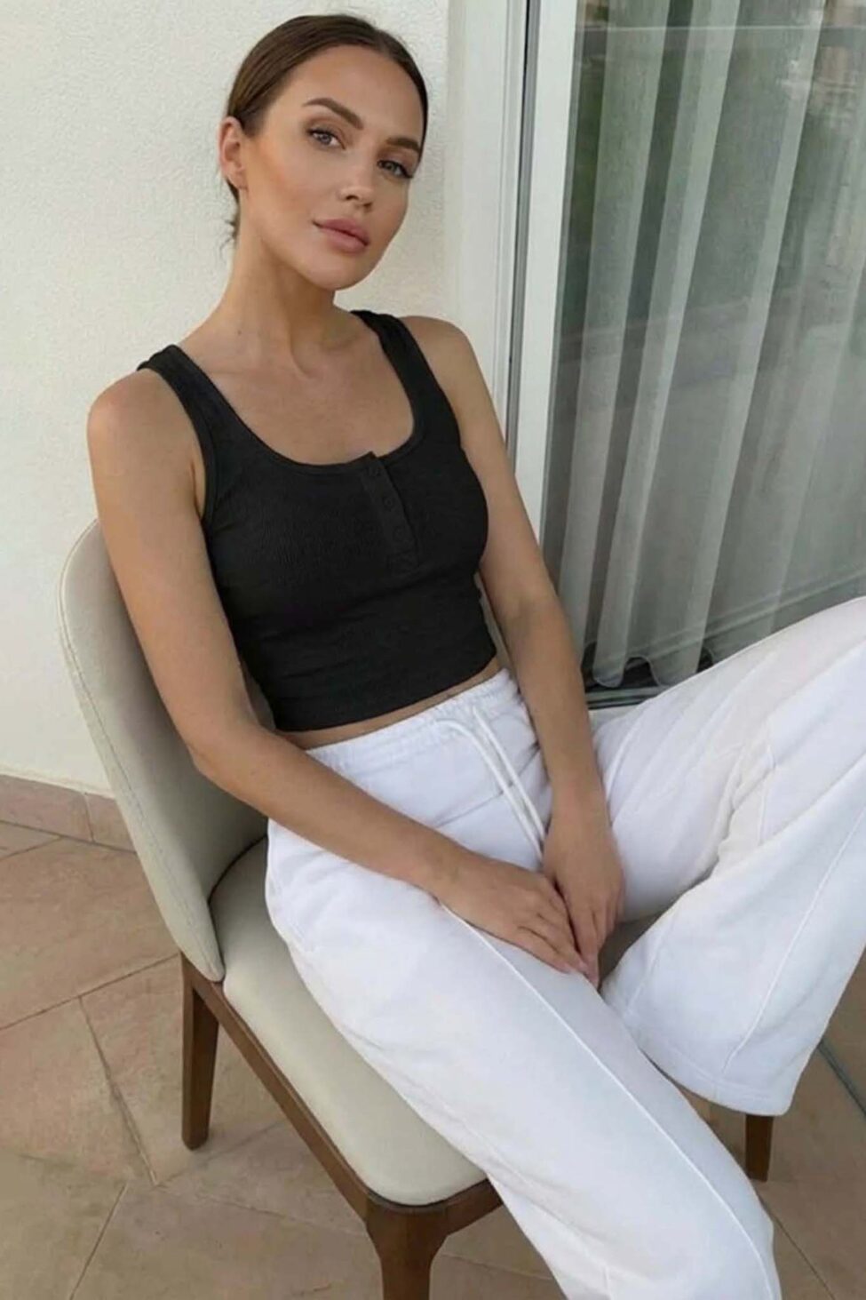 Cyan αμάνικο τοπ μαύρο - Image 2