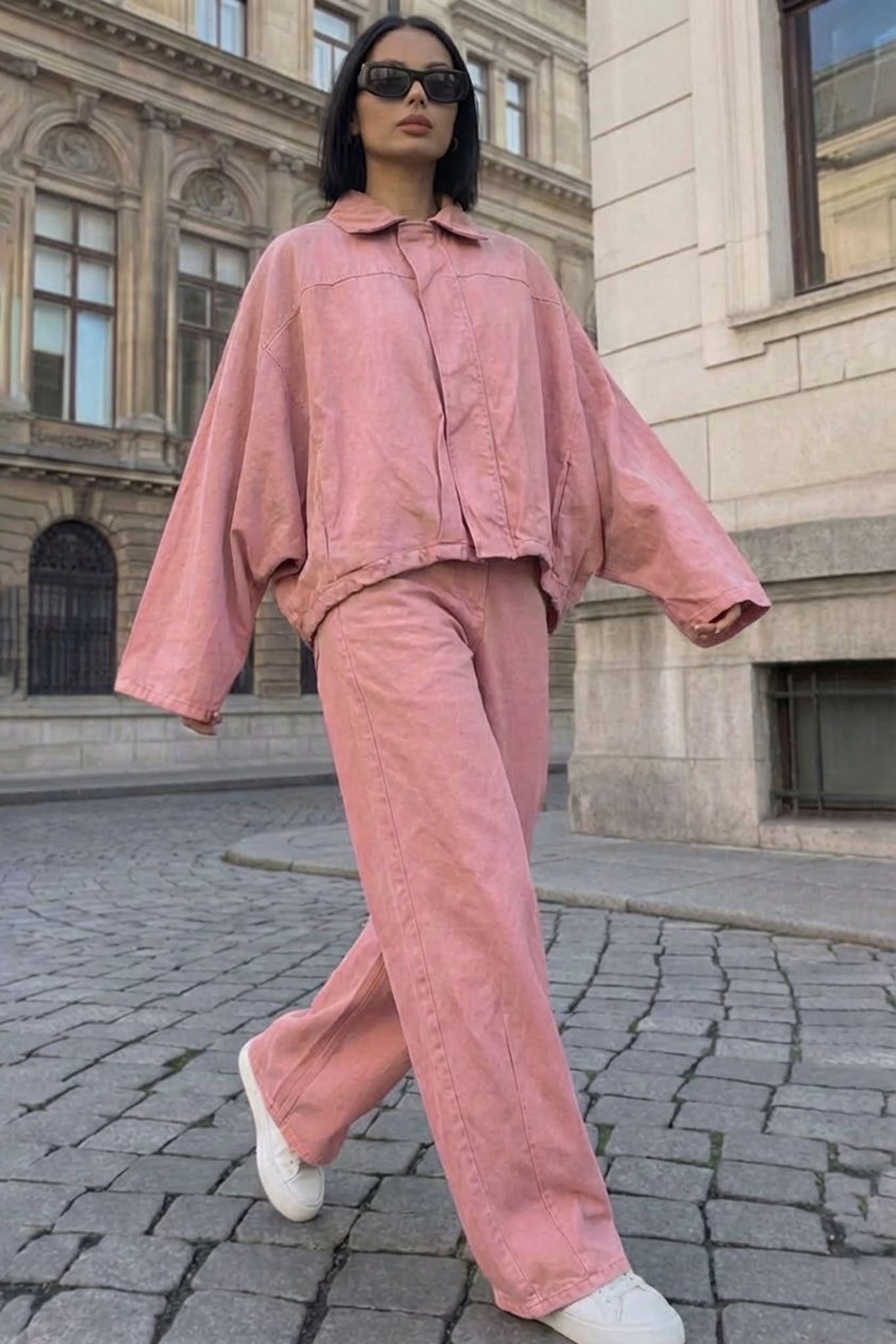 Jezebel σετ τζάκετ παντελόνι ροζ Jezebel σετ τζάκετ παντελόνι ροζ - Image 1