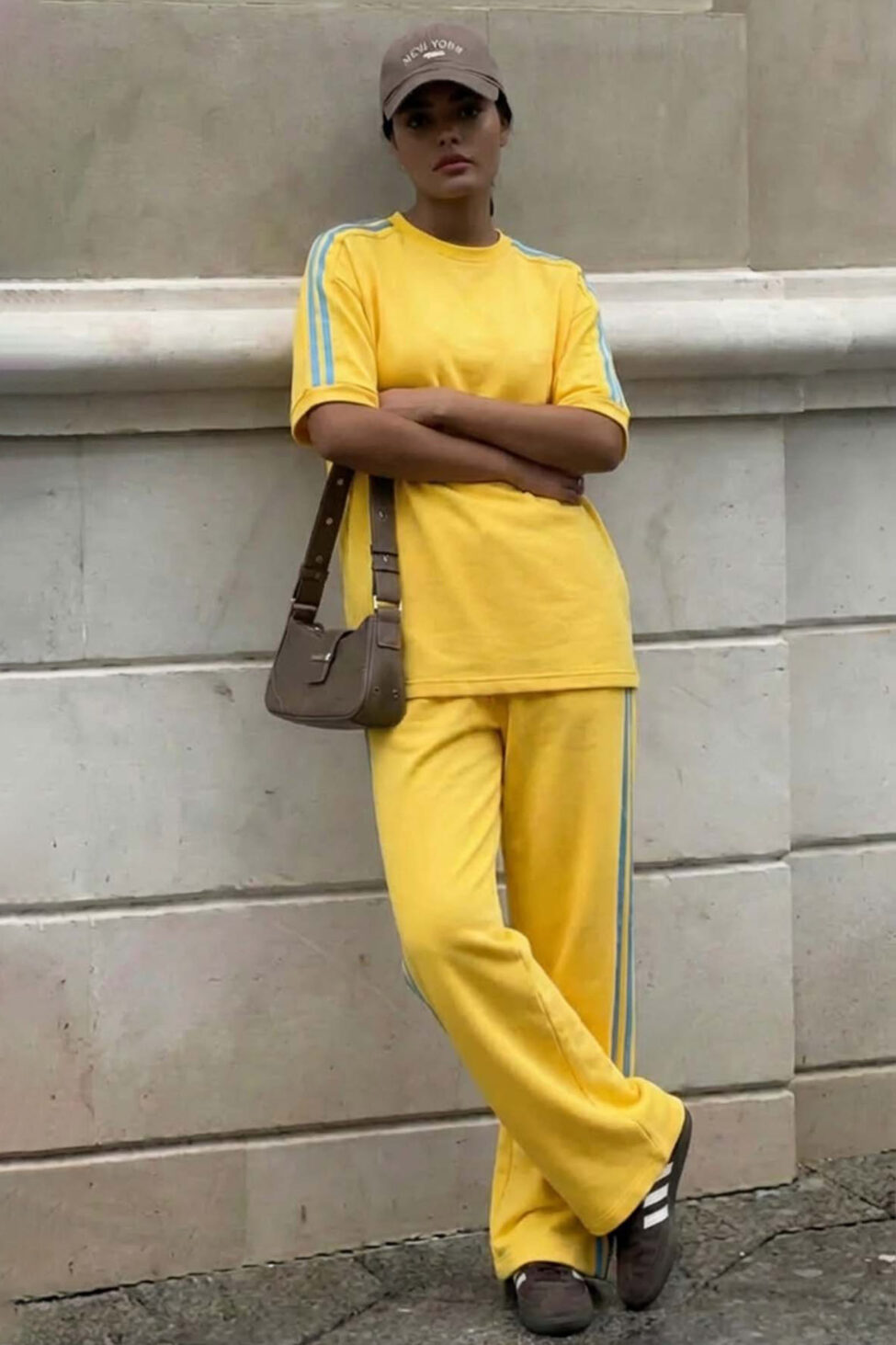 Kalira σετ μπλούζα παντελόνι κίτρινο - Image 2