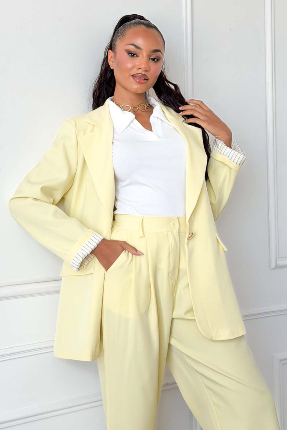 Olwen σετ σακάκι παντελόνι κίτρινο - Image 4