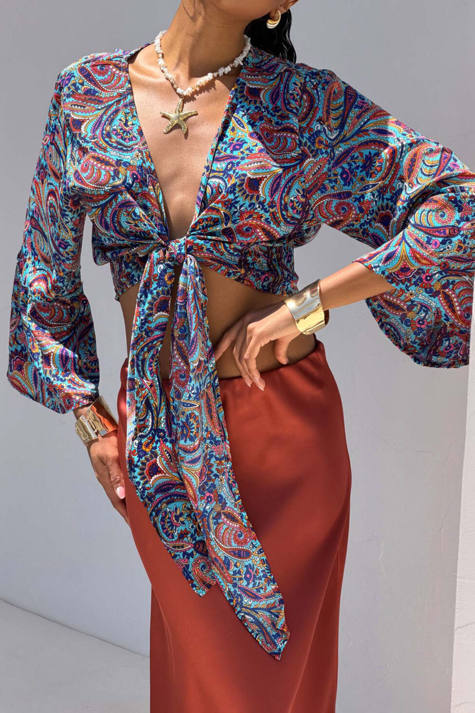 Paisleyra τοπ κρουαζέ εμπριμέ με δέσιμο μπλε - Image 2