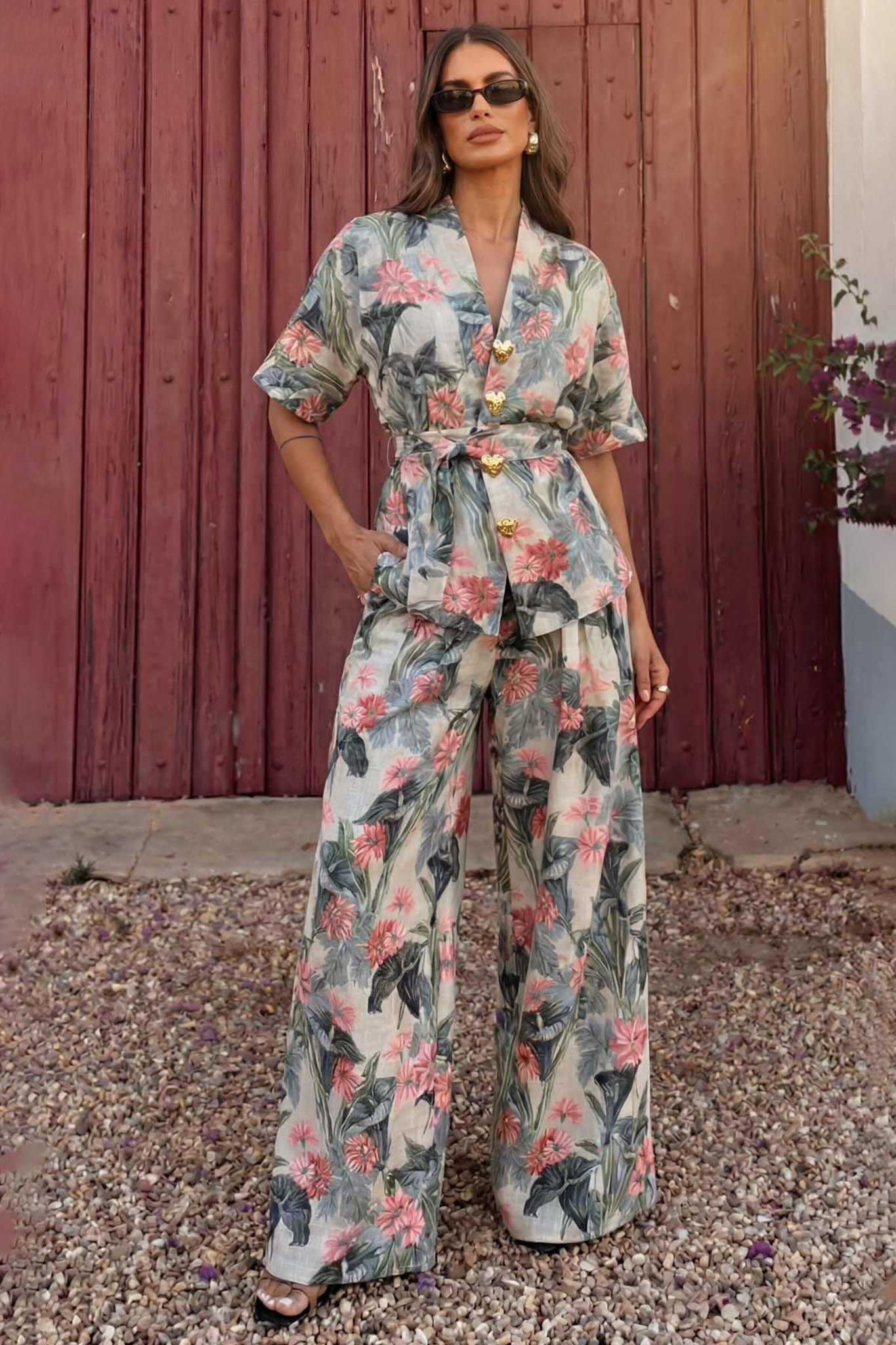 Pierina σετ σακάκι κοντομάνικο με παντελόνι φλοράλ γκρι Pierina σετ σακάκι κοντομάνικο με παντελόνι φλοράλ γκρι - Image 1