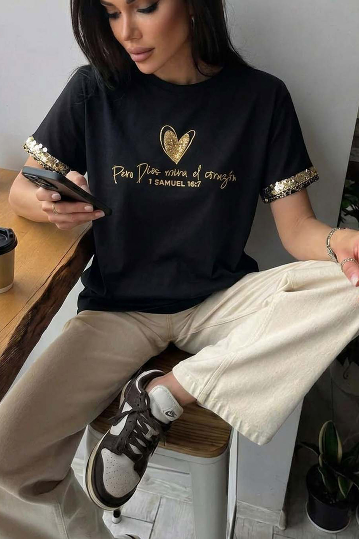 Goldenheart μαύρη μπλούζα με χρυσό πριντ μαύρο Goldenheart μπλούζα με χρυσό πριντ μαύρο - Image 1