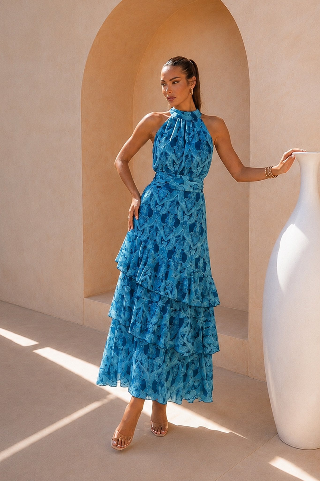 Azura Φόρεμα μάξι floral με βολάν και halter λαιμόκοψη βεραμάν Azura Φόρεμα μάξι floral με βολάν και halter λαιμόκοψη βεραμάν - Image 1