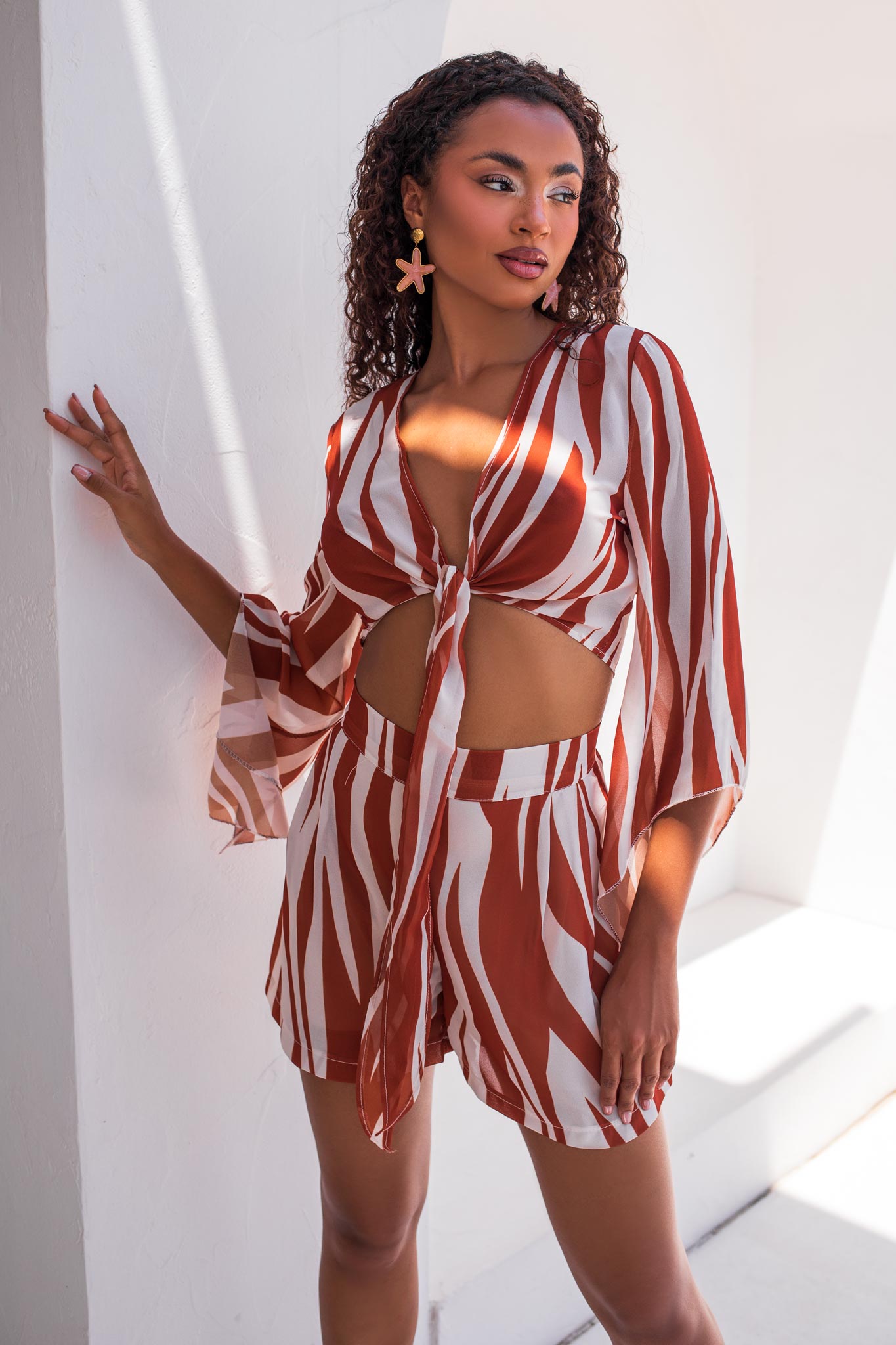 Erica Σετ με δετό crop top και σορτς πορτοκαλί - Image 1