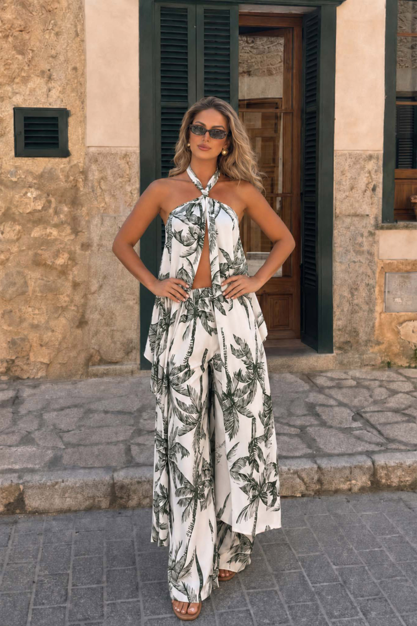 Moth σετ με τουνίκ και παντελόνα χακί Moth σετ με τουνίκ και παντελόνα χακί - Image 1