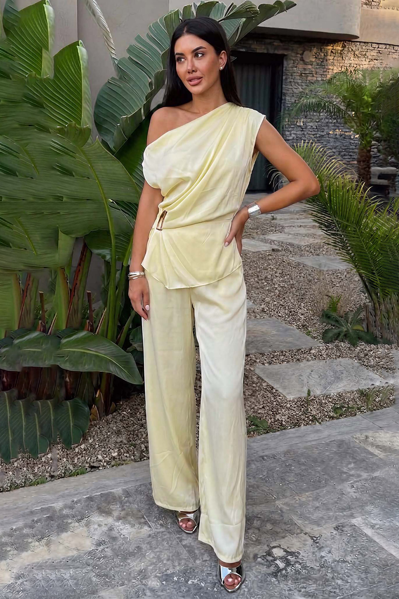 Sybil σετ με ντραπέ τοπ και παντελόνα κίτρινο Sybil σετ με ντραπέ τοπ και παντελόνα κίτρινο - Image 1