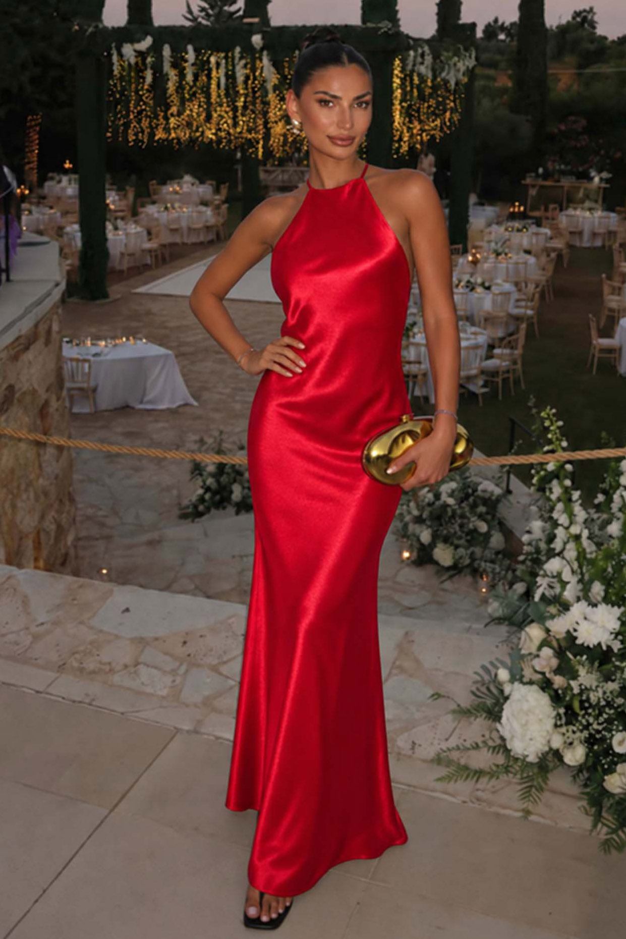 Grace Φόρεμα μάξι σατέν με ανοιχτή πλάτη και κόσμημα κόκκινο Grace Φόρεμα μάξι σατέν με ανοιχτή πλάτη και κόσμημα κόκκινο - Image 1