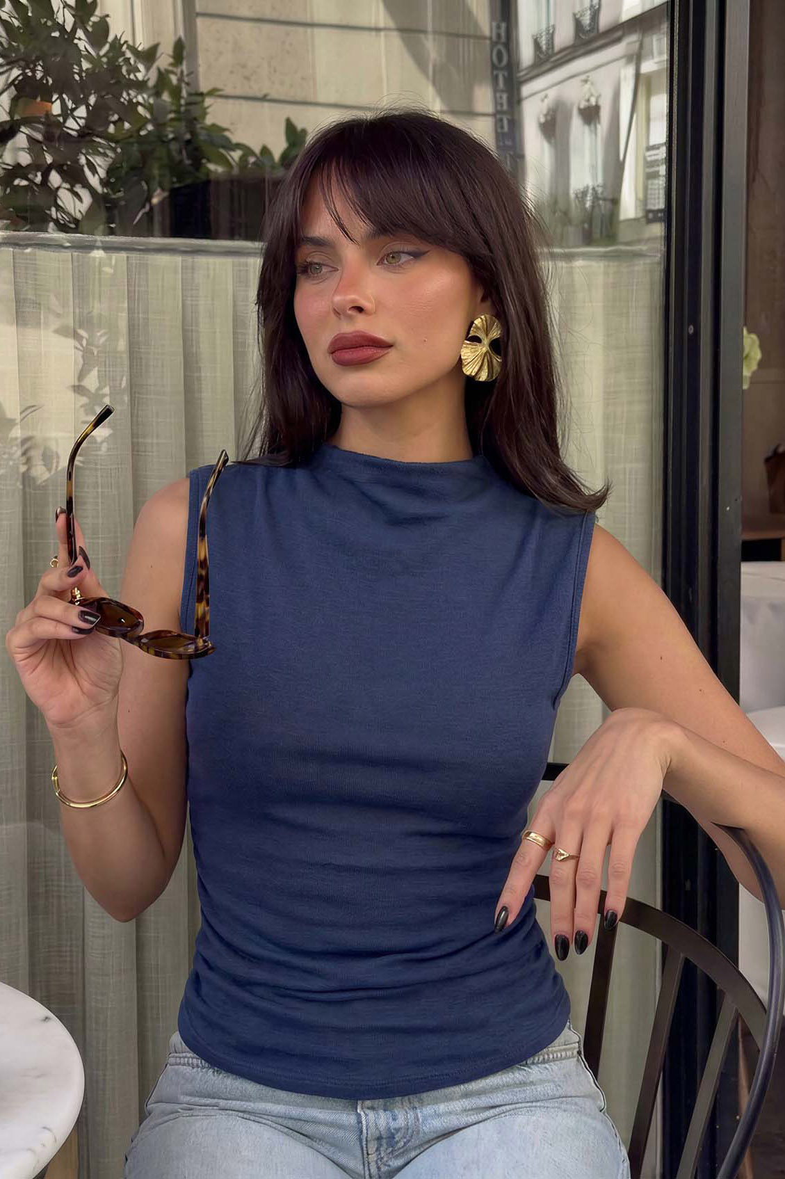 Zyna Μπλούζα αμάνικη με σούρες μπλε Zyna Μπλούζα αμάνικη με σούρες μπλε - Image 1